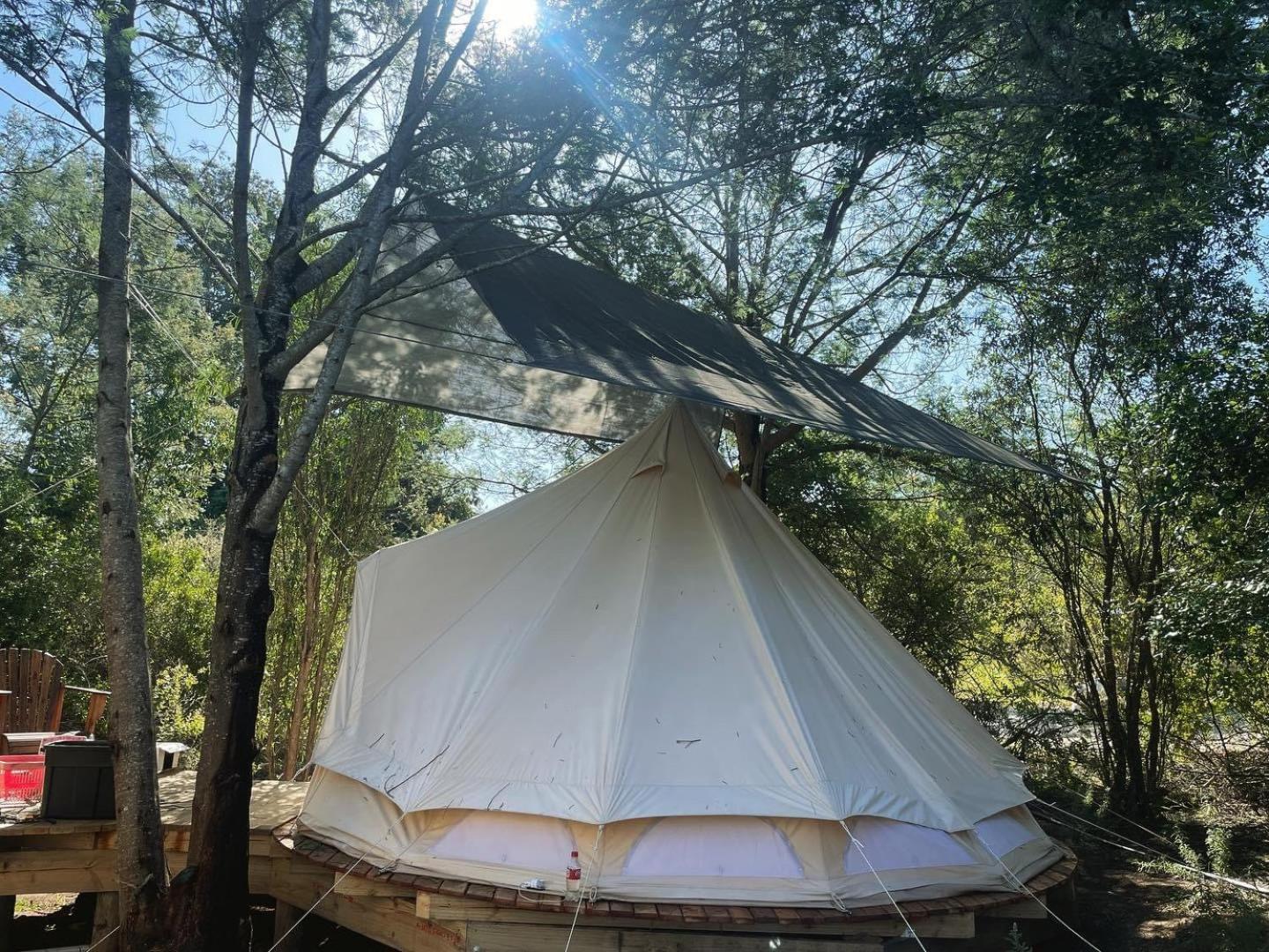 Zen Valley Glamping Luxury tent